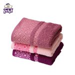 حوله دستی بهباف آذر مدل الماس سایز 78×40 سانتیمتر - Image 4