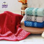 حوله دستی بهباف آذر مدل الماس سایز 60×30 سانتیمتر